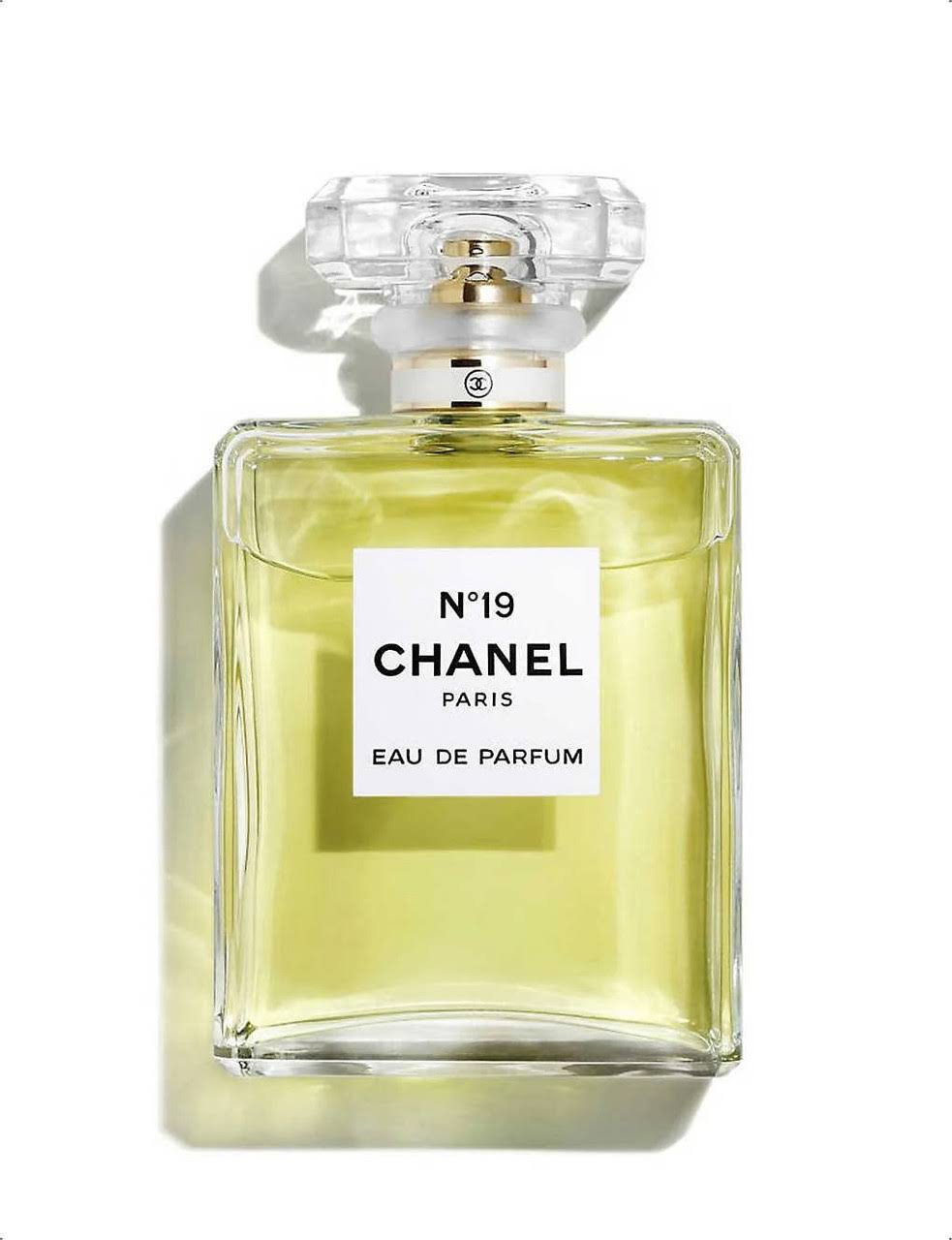 No.19 Eau de Parfum Spray – Chanel